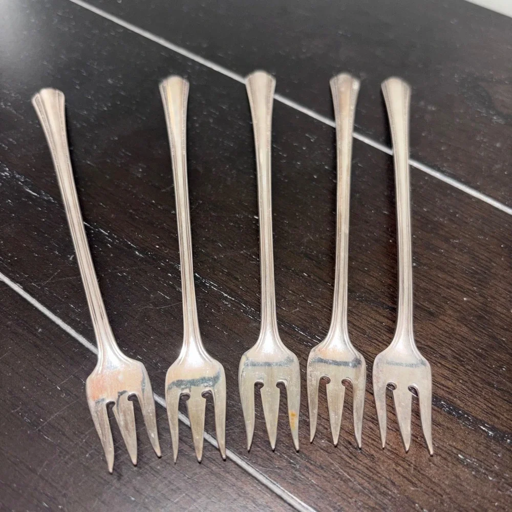 Wm A Rogers Oneida Ltd | Croydon Mary Lee | Silverplate Cocktail‎ Forks Set of 5